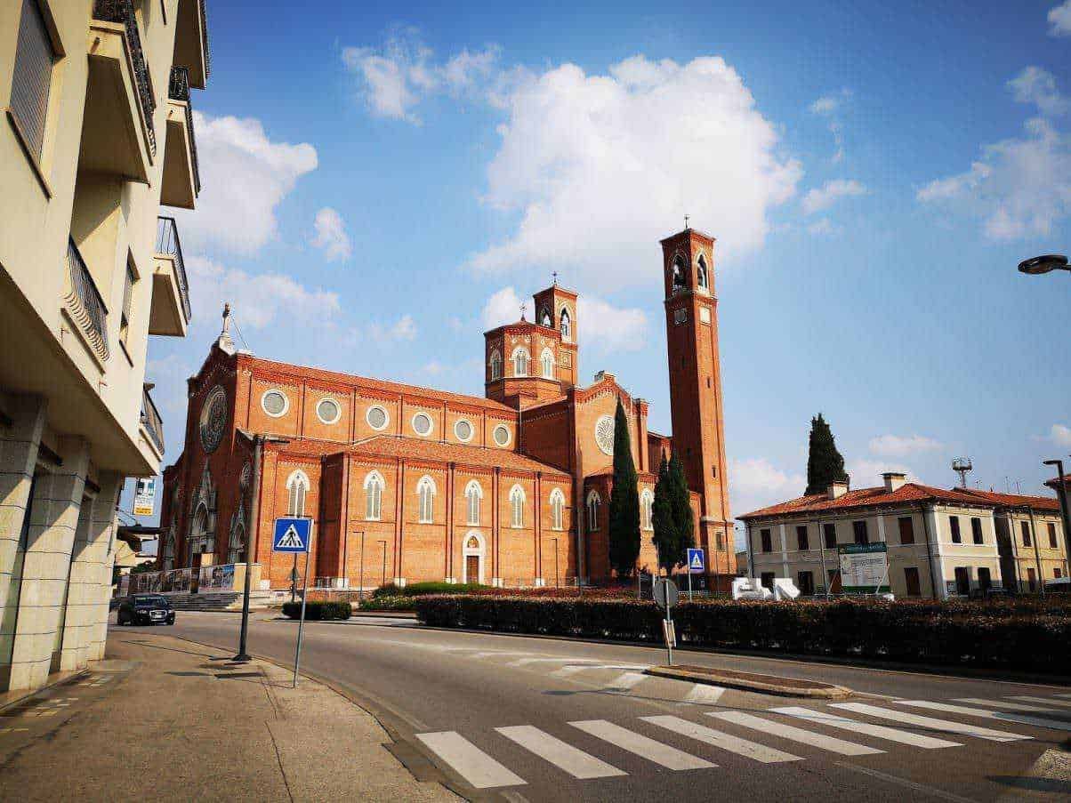 Cattedrale del Tempio Ossario a Bassano del Grappa
