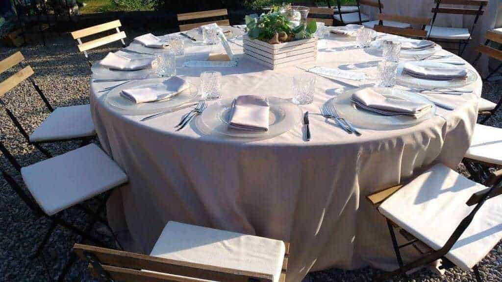 4 tipi di tavoli da pranzo che sfidano il tempo e non passano mai di moda