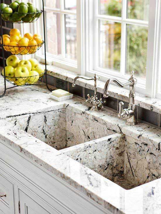 File name: cucina-scatola-in-marmo-bianco-nero-venato.jpg.