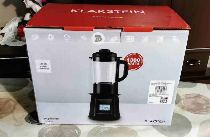 Klarstein mixer, prodotti indispensabili in cucina per pasti veloci 15 High-quality blender kitchen appliance with touchscreen control and 1300 watts power for smoothie and soup preparation, ideal for modern cooking enthusiasts.