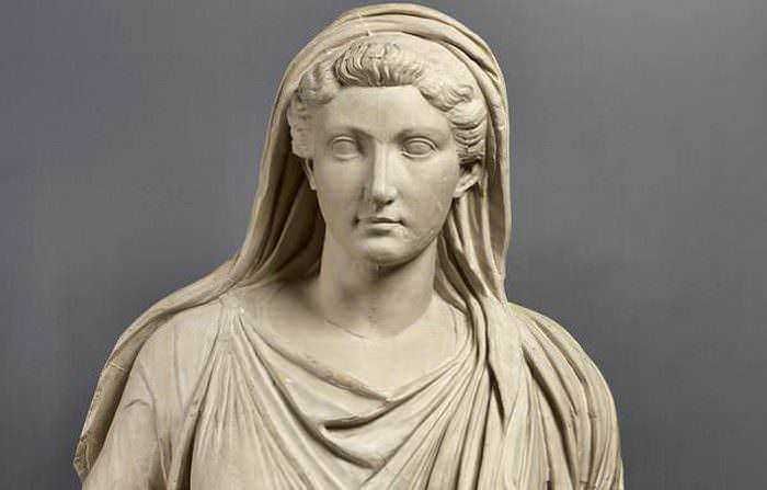 Storia del Velo da Sposa: significato e tipi [Guida 2026] copricapo roma flammeum