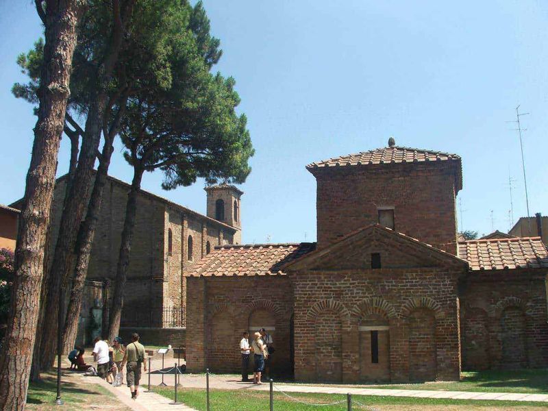 Basilica di San Vitale in Ravenna bizantina 8 Basilica di San Vitale in Ravenna bizantina
