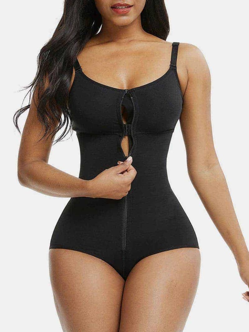 Best body shapewear for women elegant 4 Femminilità e seduzione con body nero con zip anteriore e forme aderenti, ideale per un look sexy e raffinato. Perfetto per occasioni speciali o come intimo di stile. Design moderno e silhouette elegante.