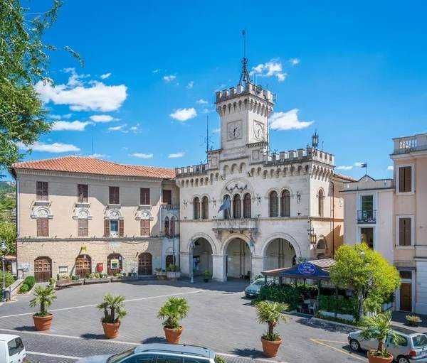 Appunti-sul-blog-paesaggio-monte-campiglione-visitare-campania-italia.jpg.