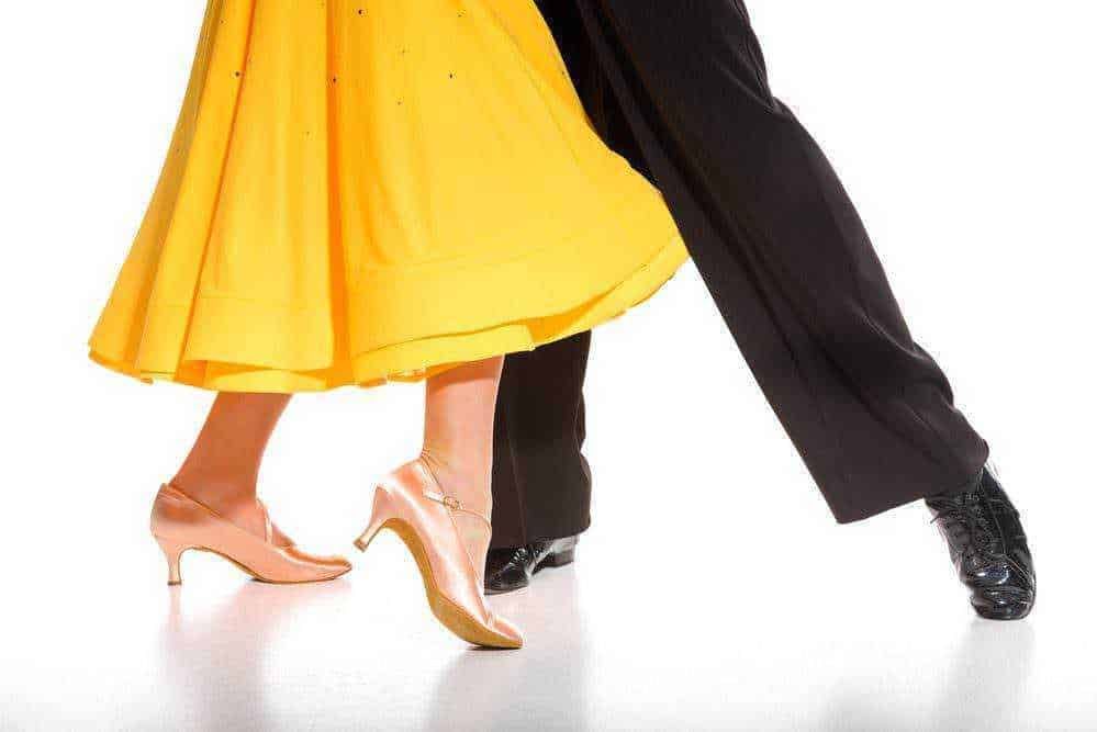 Scarpe da ballo tango per donna e uomo, scarpe eleganti in pelle e tacco basso, ideali per ballare latini e salsa, performance di danza professionale, accessori per maiorca e milonga.