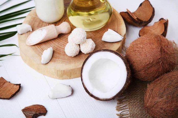 Coconoil, acqua e olio di cocco per salvaguardare la salute