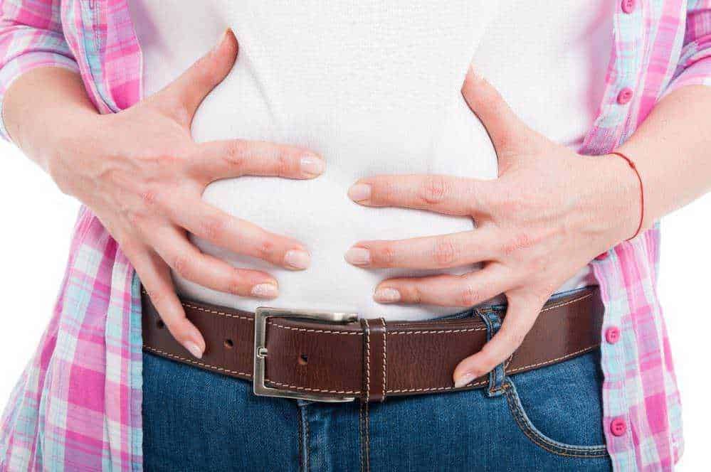 Dolore addominale, crampi intestinali, sintomi di disagio gastrointestinale, problemi digestivi, salute dello stomaco, cura dei disturbi digestivi, benessere intestinale.