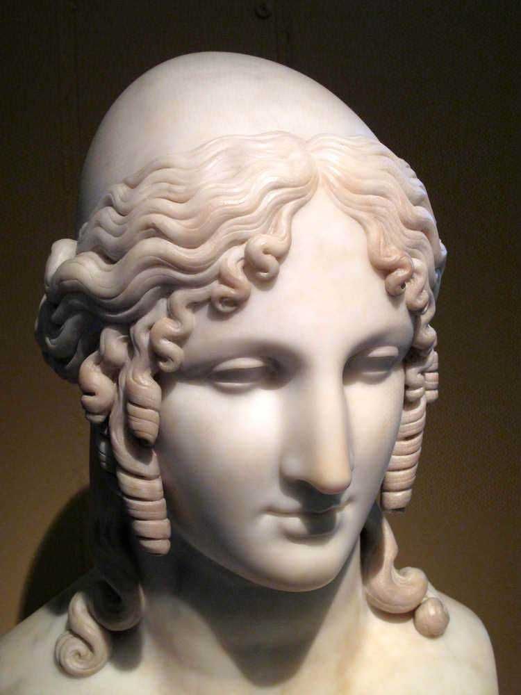 Scultura marmo dea greca moderna classica bellezza femminile arte antica.