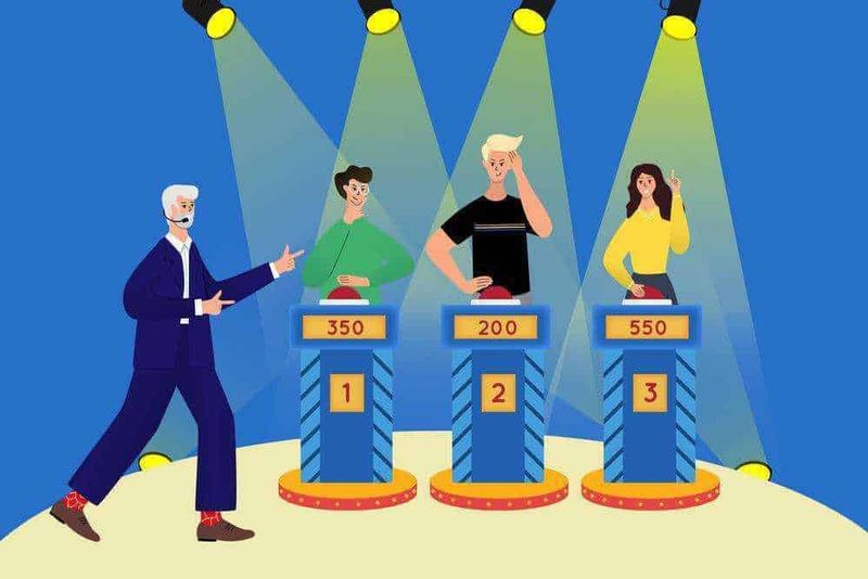 Quiz televisivi che passione: la storia de “La ruota della fortuna” 2 La ruota della fortuna: Vincitore di un quiz televisivo con premi in denaro, scena di suspense e concentrazione, premio di primo, secondo e terzo posto, pubblico coinvolto in un game show, game show con premi, show di quiz con vincitori, competizione televisiva, premi in denaro.