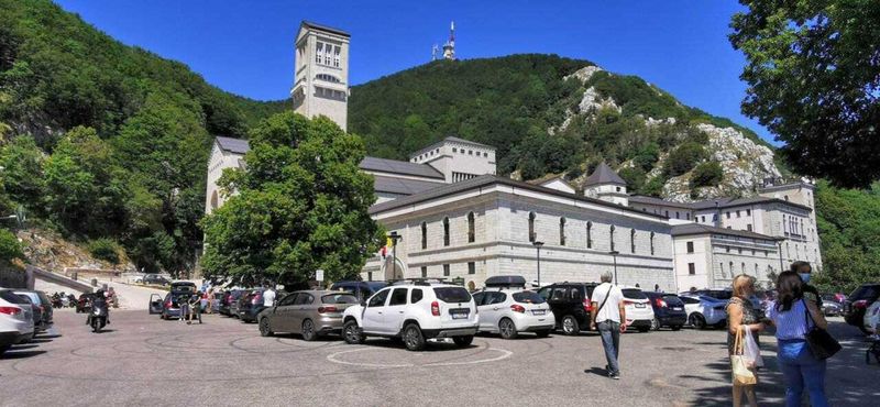 Montevergine santuario femminielli Avellino 2 Montevergine santuario femminielli Avellino