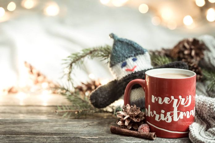 L'Importanza delle tazze personalizzate come regalo natalizio per dipendenti e clienti