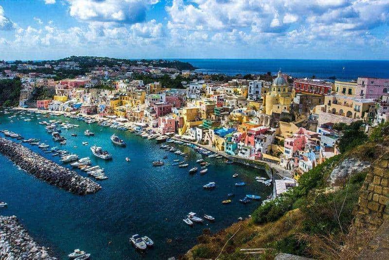3 isole Flegree: Ischia, Procida e Capri tra mare, terme e borghi 10 Procida, panorama da Terra Murata