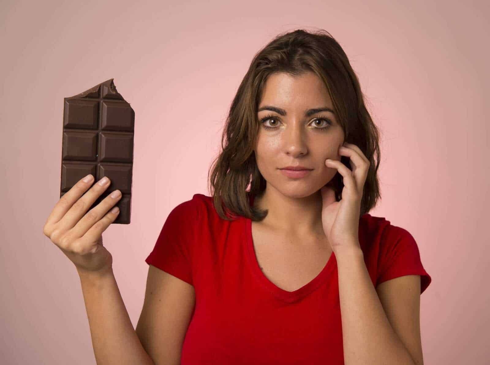 12 benefici associati al cioccolato fondente