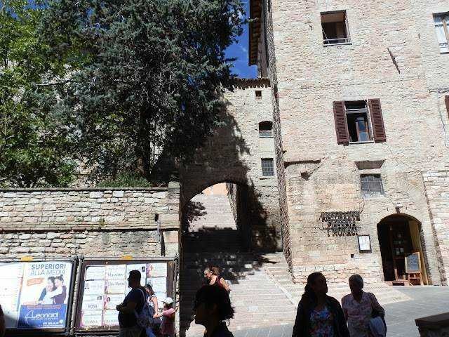 Salita alla Rocca