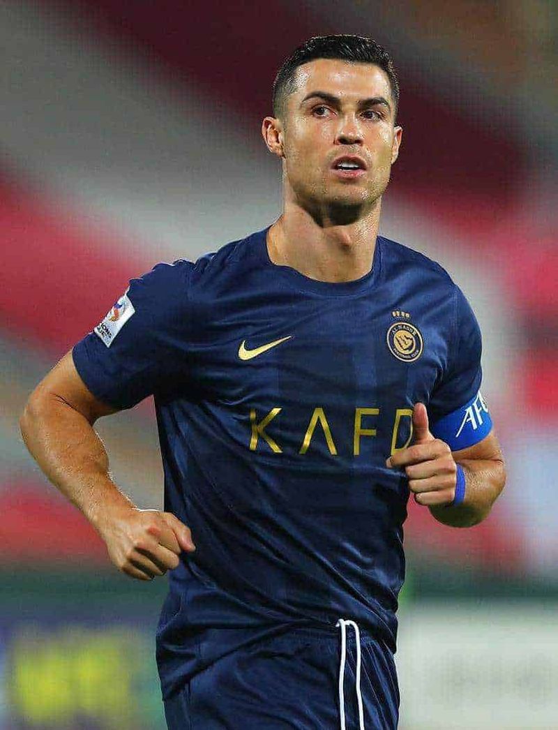 DreamTeam: Le superstar del calcio si riuniscono! Olimpiadi 2024 9 DreamTeam: Le superstar del calcio si riuniscono per le Olimpiadi del 2024