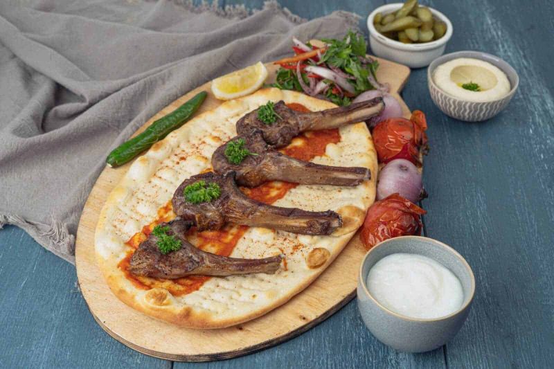 Menu di capodanno: 13 piatti da mettere a tavola 4 Menu di capodanno 13 piatti da mettere sulla tavola Norvegia – Costolette di agnello
