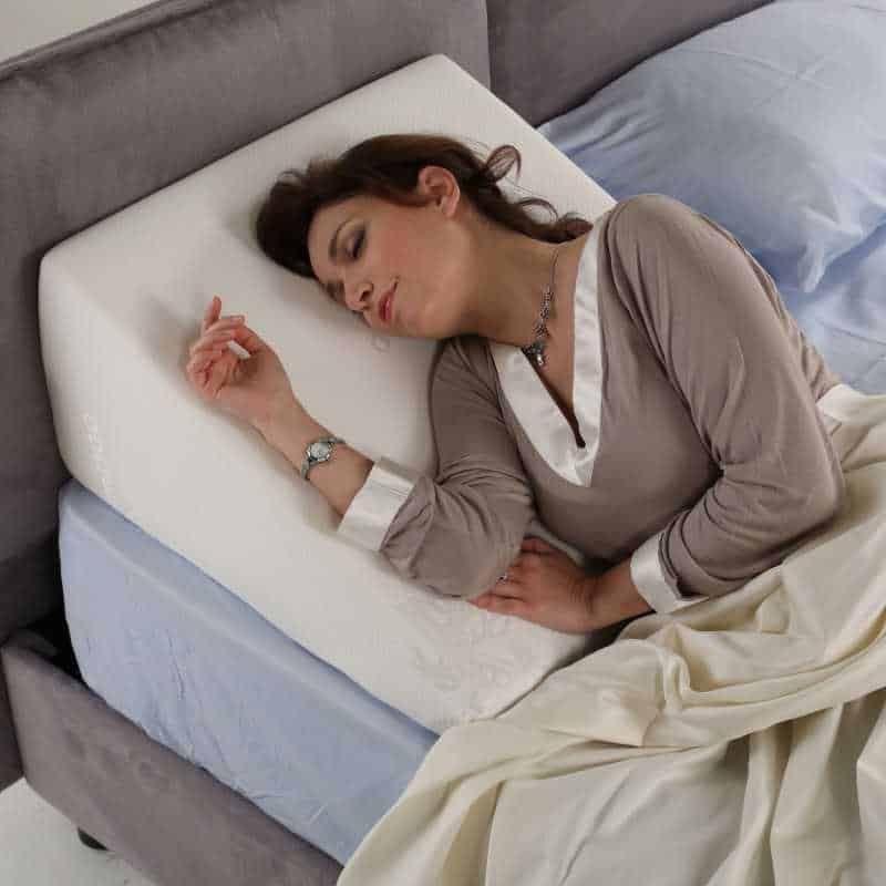 Fabe: guanciali dalla cultura del dormire e benessere 4 Fabe Cuscino Cuneo Support sagomato per sostenere il busto durante il riposo