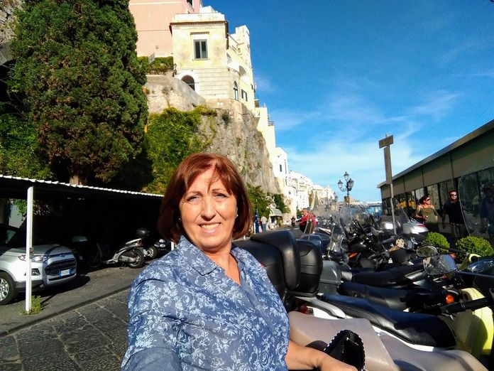 Amalfi in moto lungo la costa amalfitana
