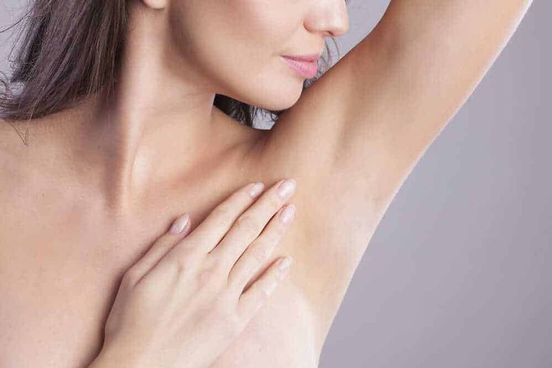 Epilazione laser alle ascelle: quanto dura e quanto è sicura? 3 Epilazione laser alle ascelle: quanto dura e quanto è sicura?