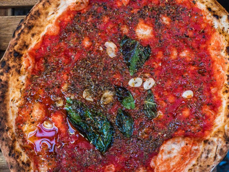 La Pizza: Tendenze e Innovazioni 2 La Pizza: Tendenze e Innovazioni