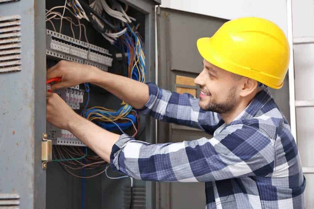 Capire il ruolo dei quadri nella distribuzione elettrica