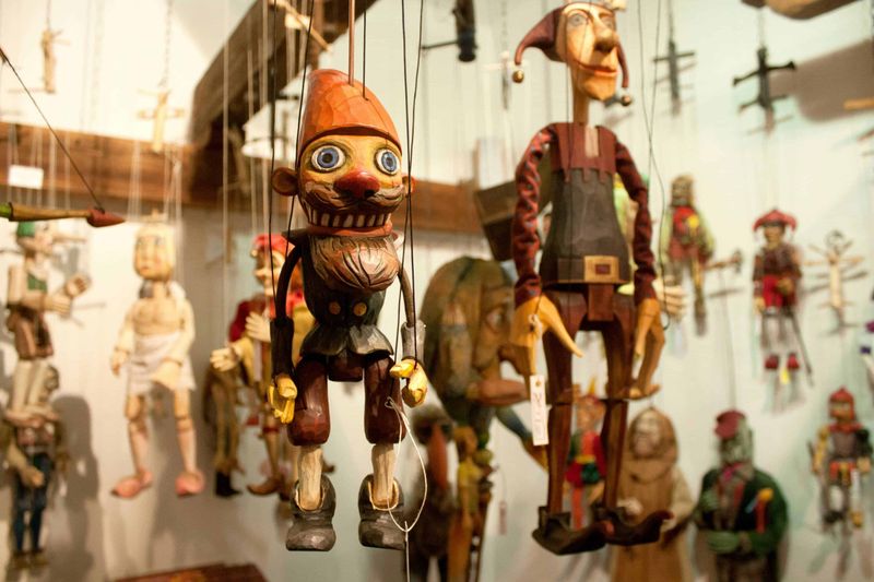 La Tradizione dei Pupi Siciliani, origine e magia 4 La Tradizione dei Pupi Siciliani, origine e magia