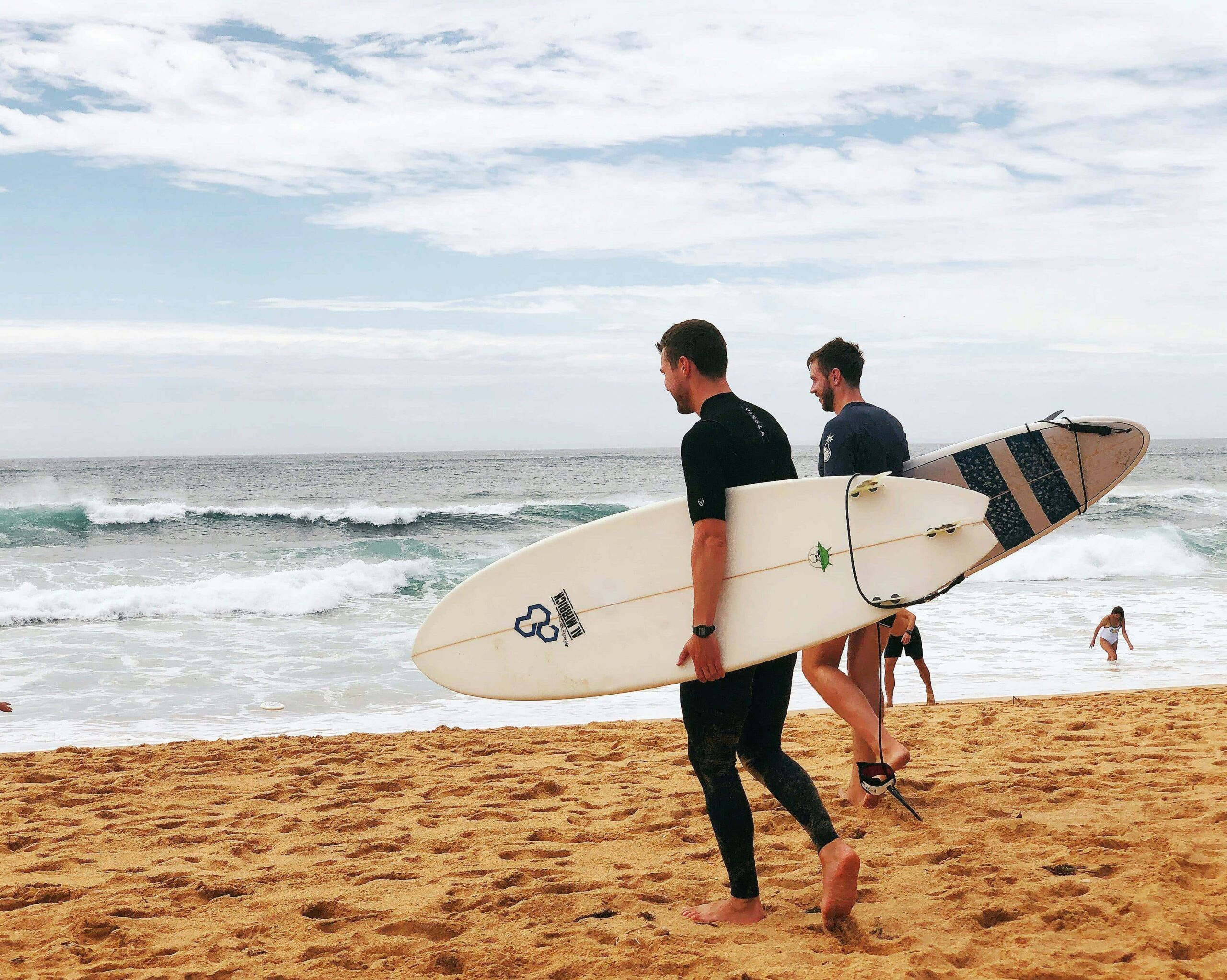 Destinazioni per il Surf: Onde Perfette nel 2024