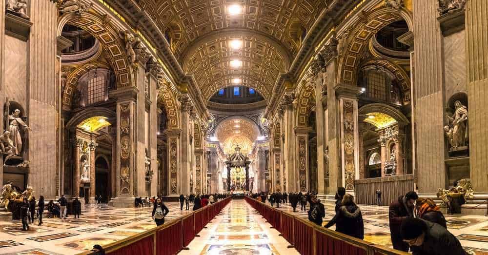 Basilica di San Pietro in Vaticano, storia e segreti
