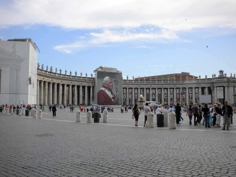 7 Cose da vedere in Piazza San Pietro gratis 3 7 Cose da vedere in Piazza San Pietro