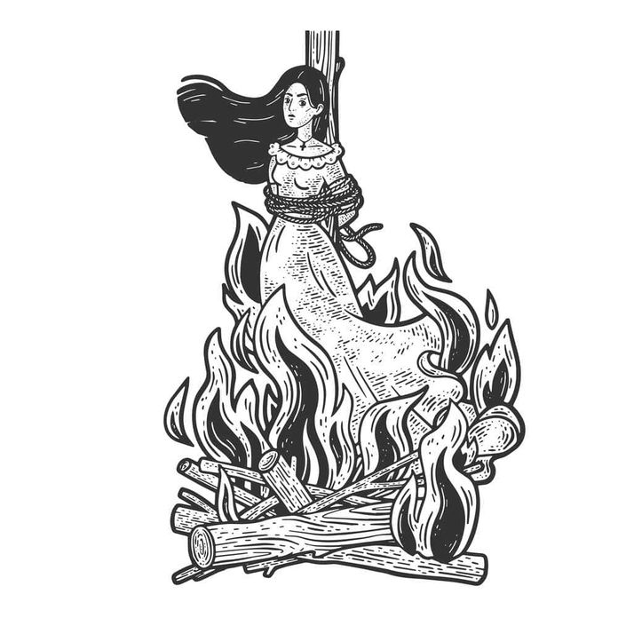 15 cacciatori di streghe più famosi nella storia 4 Capelli lunghi donna con mani e gambe legate a un palo e bruciata nel camino, illustrazione in stile tatuaggio, simbolo di violenza e oppressione femminile, illustrazione noir in bianco e nero.