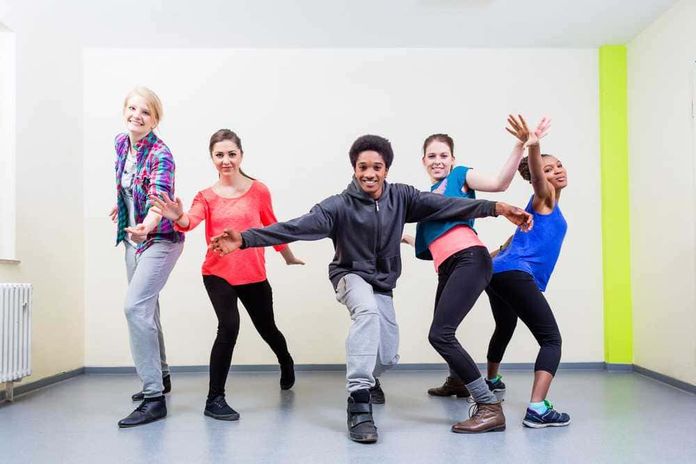 La Danza Oggi: dalle Scuole ai Palcoscenici Internazionali 3 La Danza Oggi: dalle Scuole ai Palcoscenici Internazionali