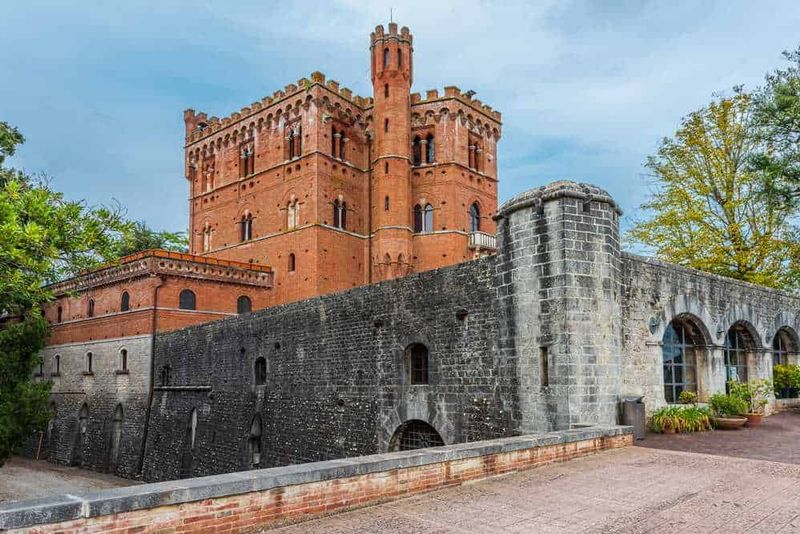 Esplora 8 luoghi più infestati della Toscana 4 Esplora 8 luoghi più infestati della Toscana