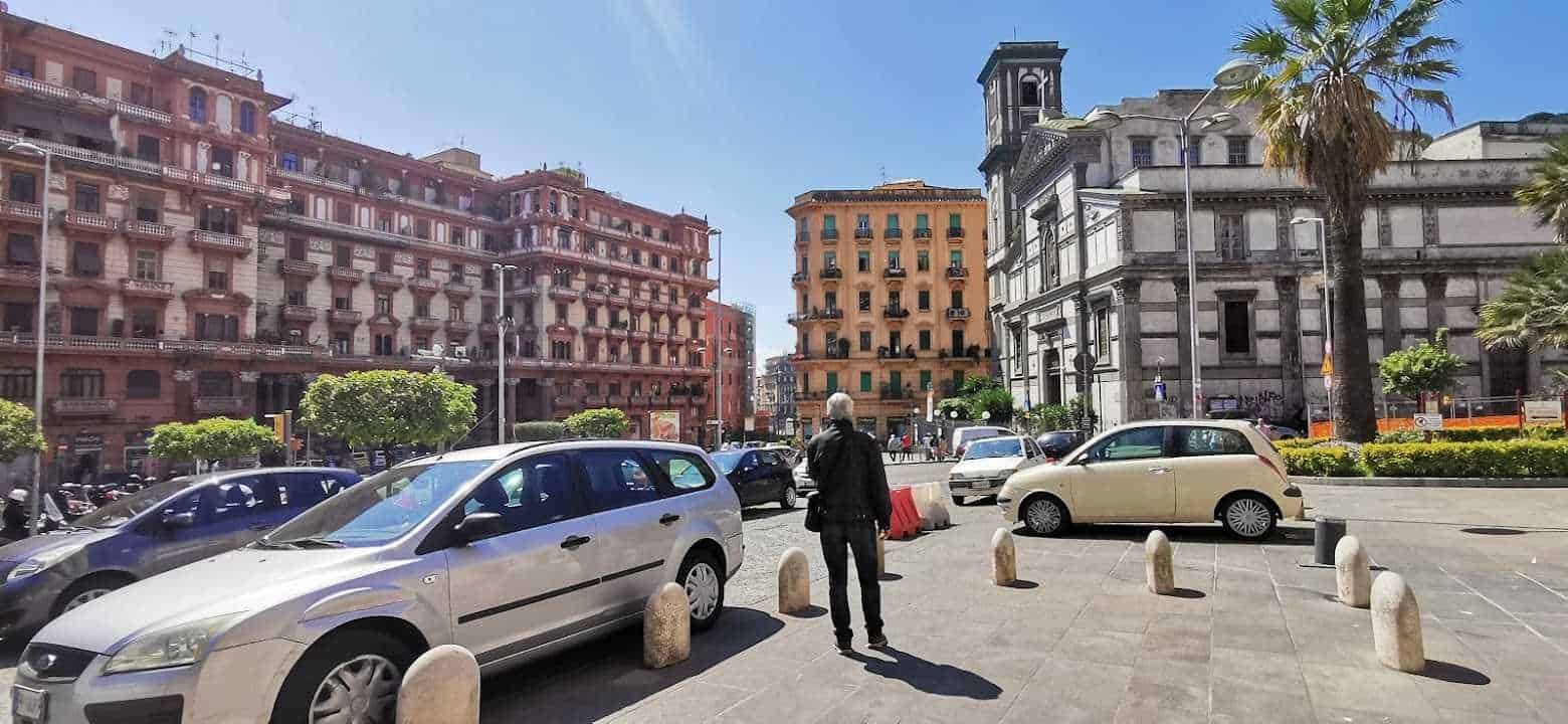 Stazione treni Mergellina a Napoli