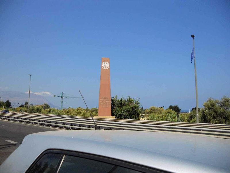 Monumento alla Strage di Capaci: Storia e Simbolismo 4 Storia e significato del monumento