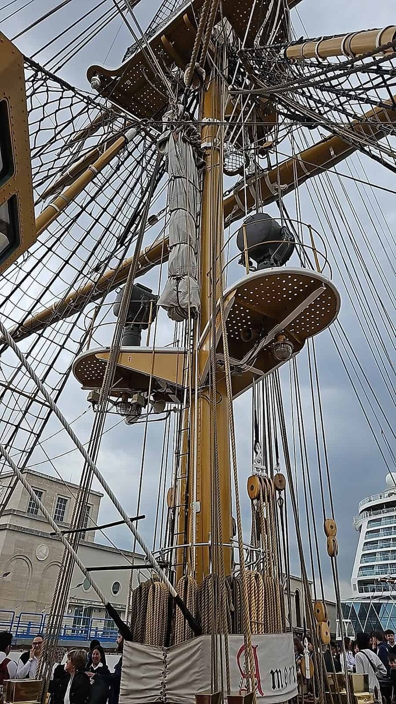 Amerigo Vespucci a Napoli 2025: cosa sapere 16 Amerigo Vespucci a Napoli 2025: cosa sapere