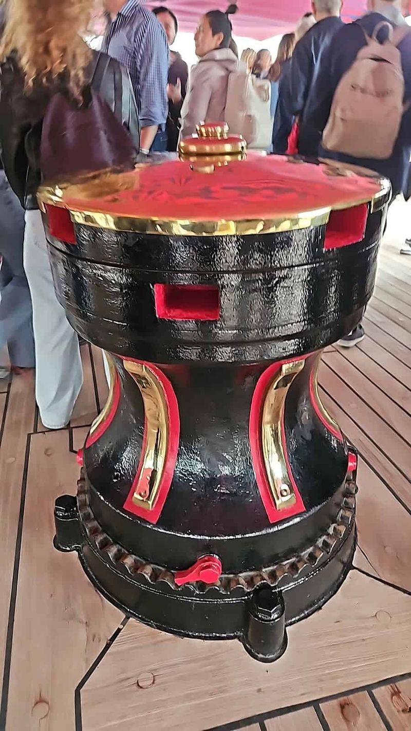 Amerigo Vespucci a Napoli 2025: cosa sapere 18 Potente mulino