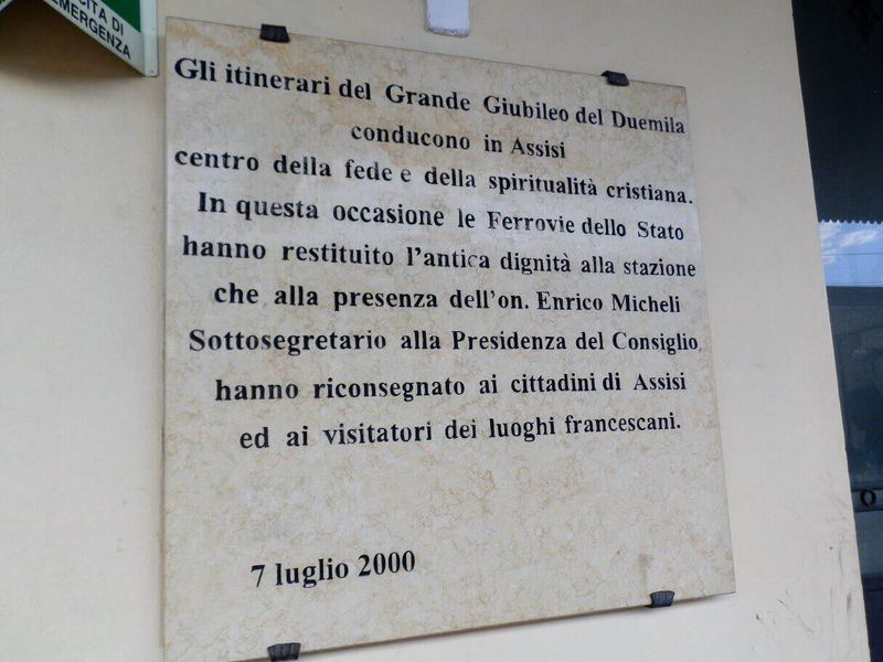 Assisi cosa vedere: itinerario tra arte e patrimonio UNESCO (2026) 12 Assisi è un importante centro di pellegrinaggio