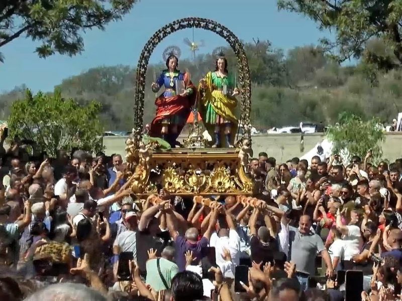 Cosa sono gli ex voto in cera anatomici 9 Sacramento dei santi Cosma e Damiano a festa religiosa,