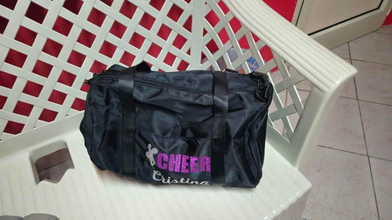 Borsa Donna da Palestra Glitter: Stile e Comfort 2 Borsa palestra donna con nome glitter per cheerleader