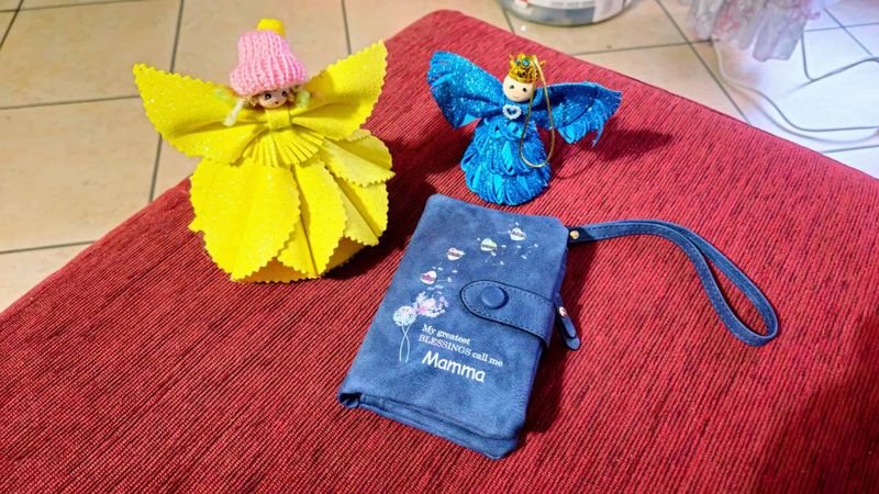 Portafoglio polso donna con cuori e dedica alla mamma 2 Portafoglio polso donna con cuori e dedica, accessori handmade, idee regalo per mamme, decorazioni creative, oggetti personalizzati.