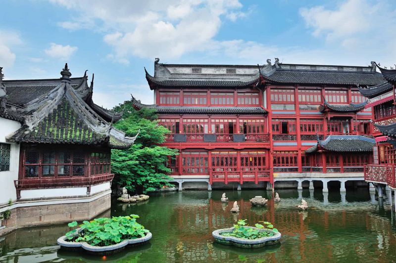 10 Città fluviali in Cina come Venezia Orientale 2 Città sull'acqua in cina: 10 Città fluviali in Cina come Venezia Orientale. Vecchi edifici di Shanghai