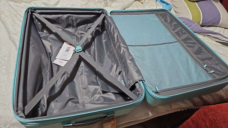 Check in e out: meglio usare una valigia leggera 5 Check in e out meglio usare valigie leggere