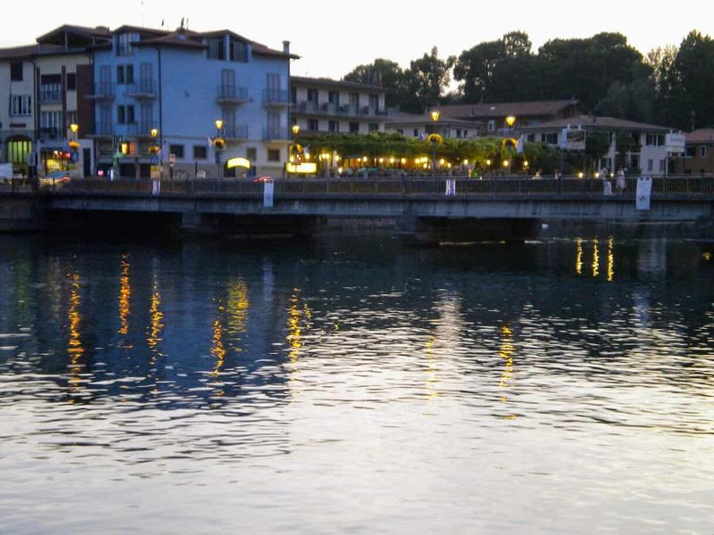 Sarnico cosa vedere: Ville Liberty, lungolago e Cantieri Riva 3 Sarnico cosa vedere: Ville Liberty, lungolago e Cantieri Riva