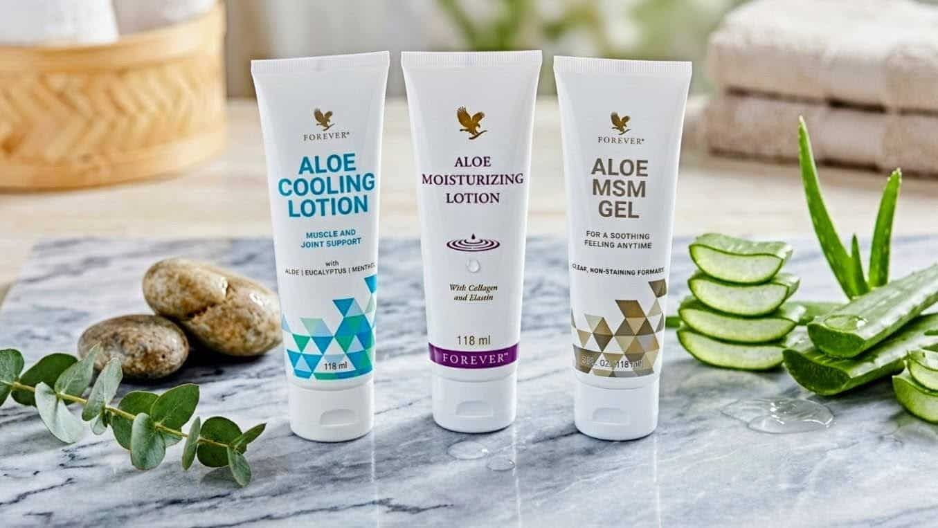 Trio aloe vera forever living: Tre prodotti Aloe Vera: gel MSM, lozione idratante e rinfrescante, e lozione lenitiva, ideali per pelle e benessere.