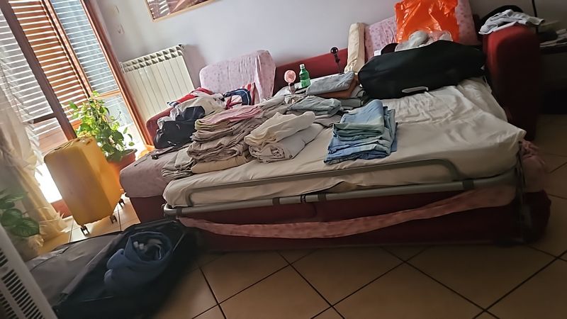 Organizzare casa a settembre: 7 cose da fare al rientro 3 Riordinare ingresso e soggiorno