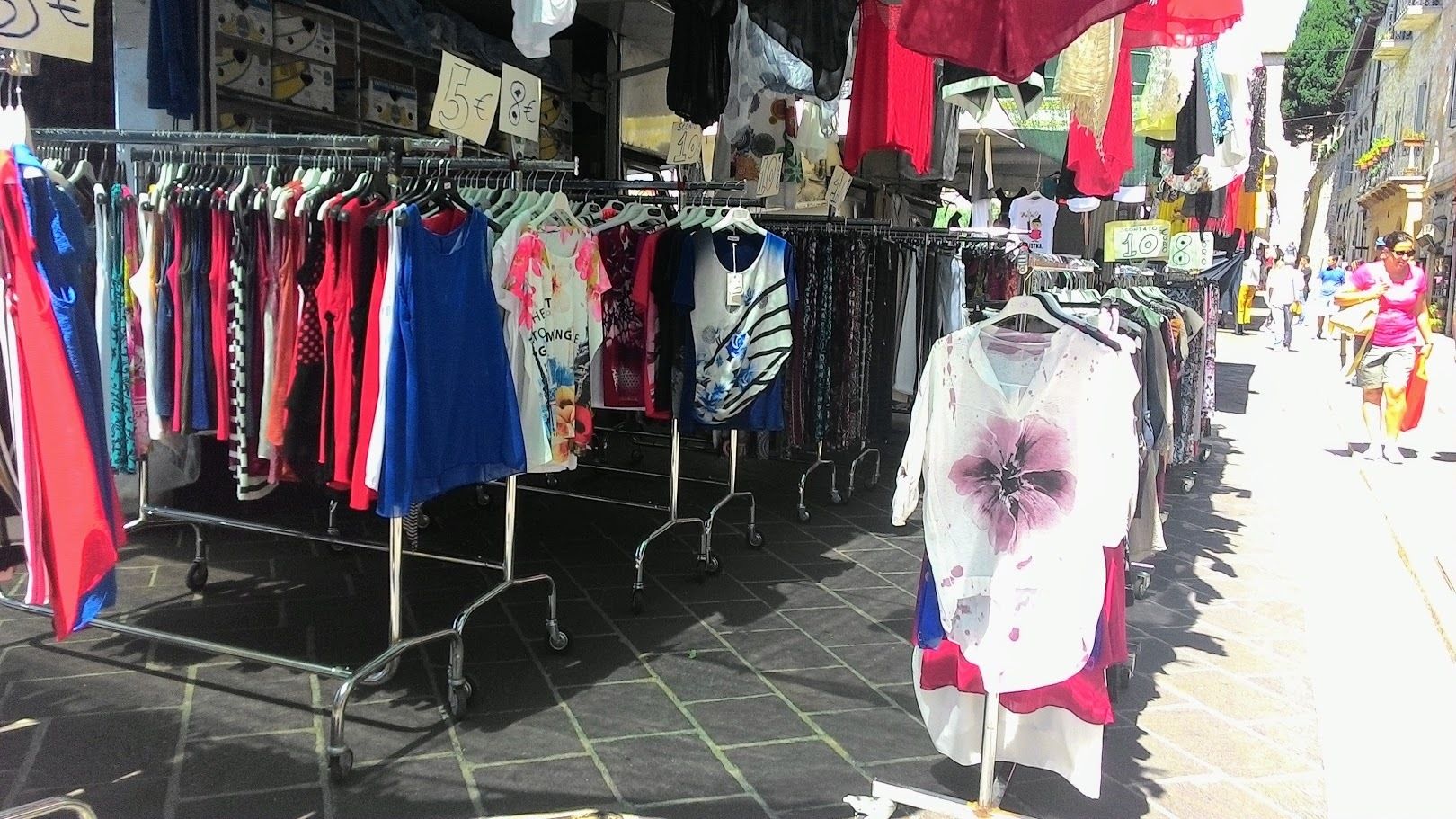 Come comprare moda etica e sostenibile cosa controllare prima di acquistare