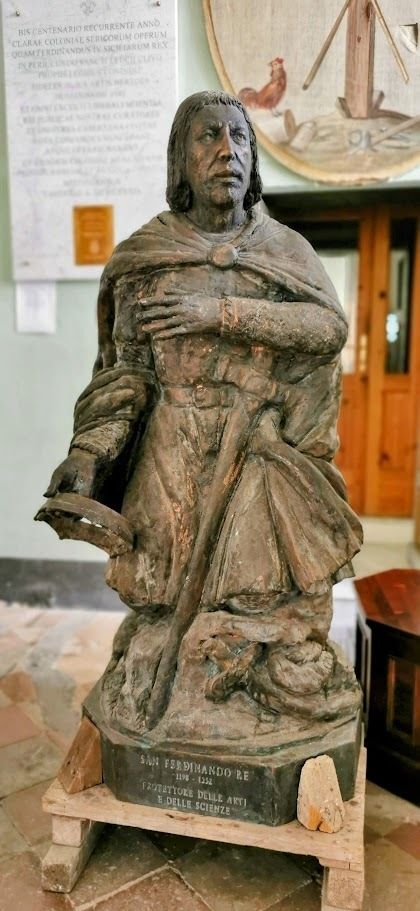 Statua di San Leucio nella Cappella di San Ferdinando Re a San Leucio