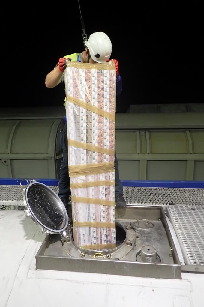 Контрабанда сигарет из Беларуси фото 2