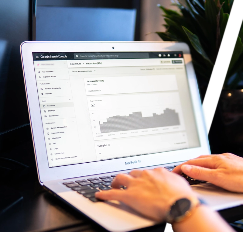 Backlink, web sitenizin arama motoru sonuçlarında sıralamasını doğrudan etkileyen bir faktördür.