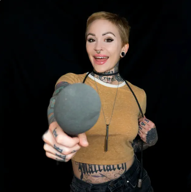 They Talk Sex, with Elle Stanger